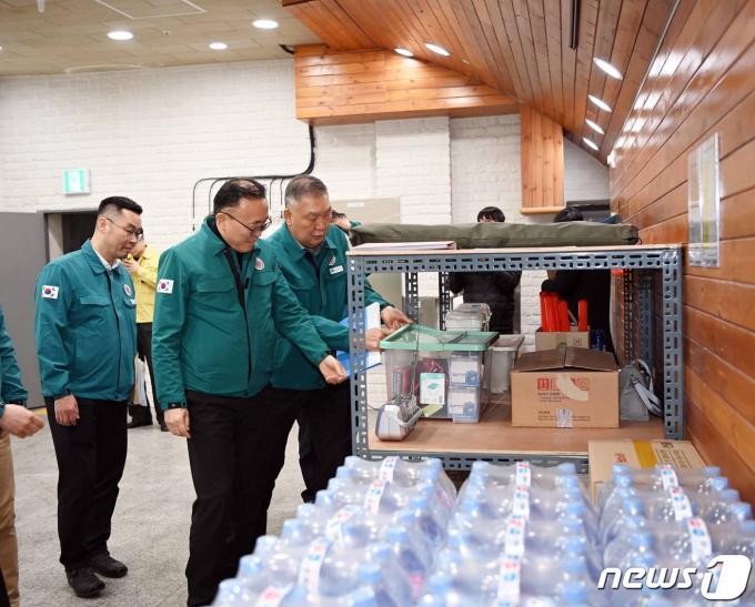 [사진] 이한경 본부장, 임진각 대피시설 점검