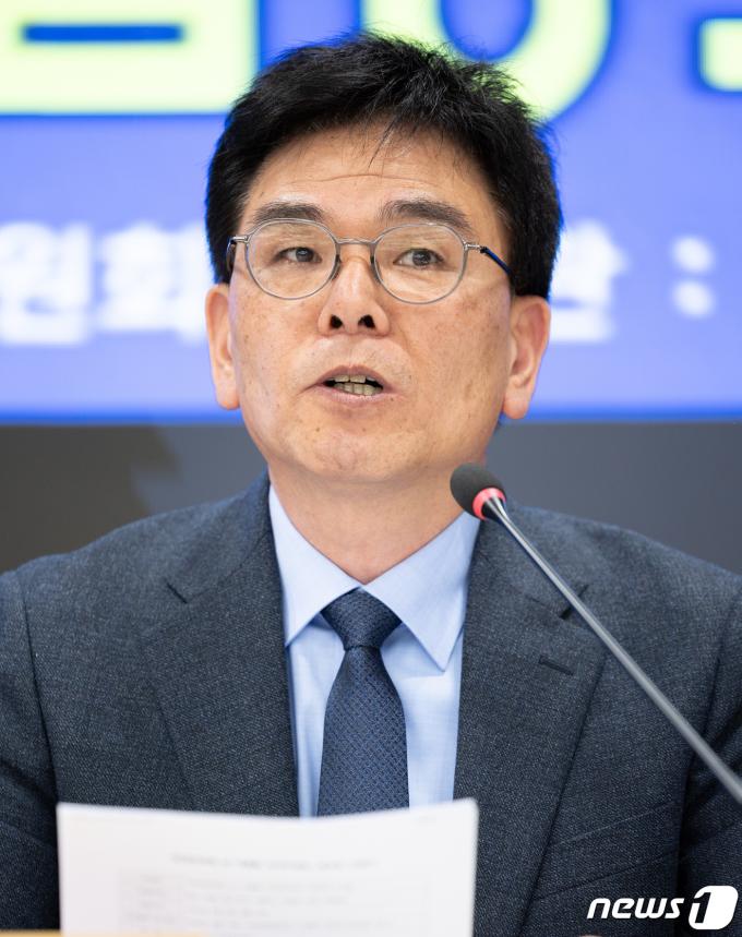[사진] 발언하는 정운용 후보