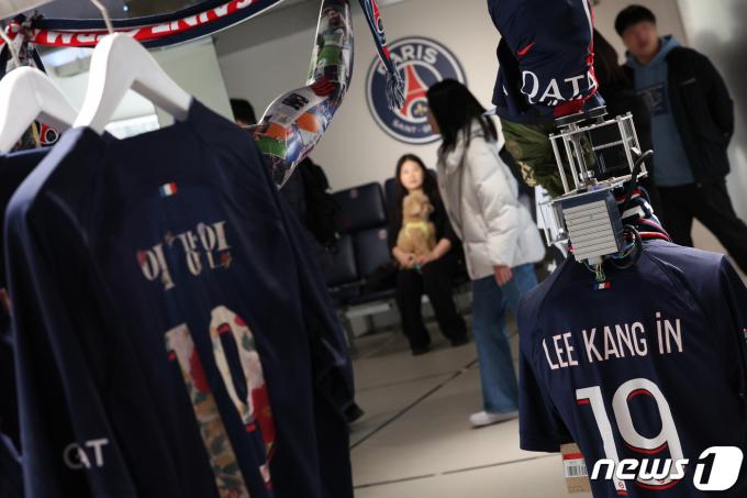 [사진] PSG 플래그십 스토어 한국 상륙