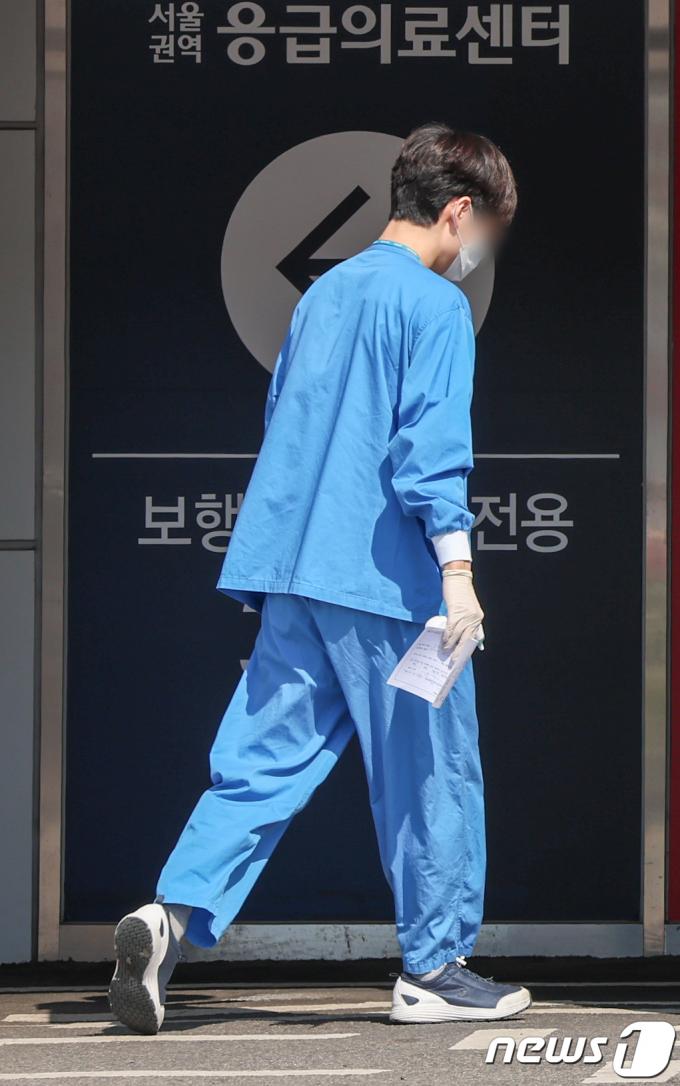 [사진] 전공의 집단휴진 20일째 지속