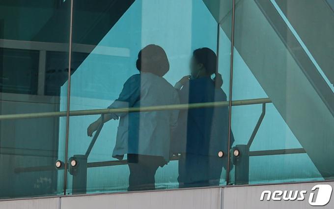 [사진] 장기화 되는 전공의 이탈