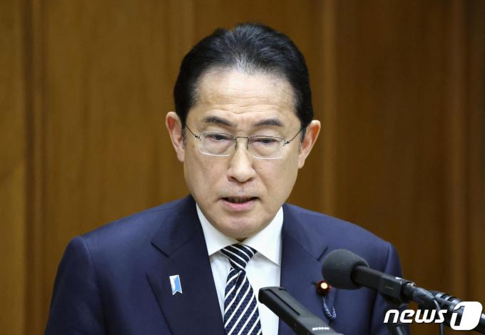 일본 도쿄 국회 정치윤리심의위원회에 참석한 기시다 후미오 총리가 미간을 좁힌 채 발언하고 있다. 2024.02.29/ ⓒ 로이터=뉴스1 ⓒ News1 권진영 기자