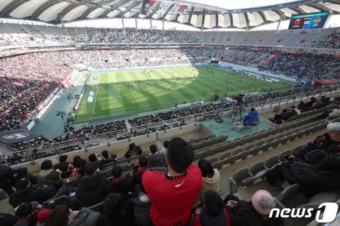 [사진] FC서울 개막전, 린가드 효과에 만원 관중