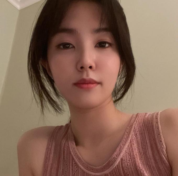 강지영 아나운서
