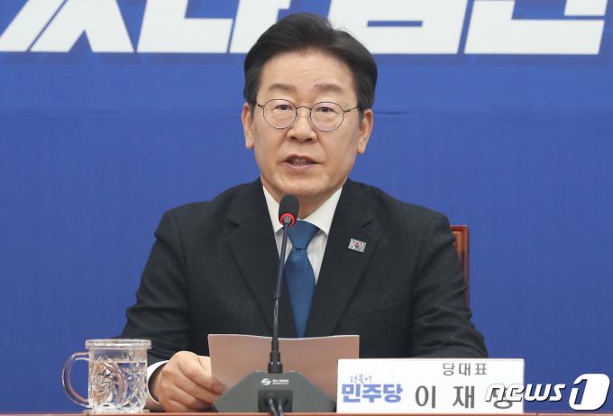 [사진] 이재명 대표 '혁신 공천 완수'