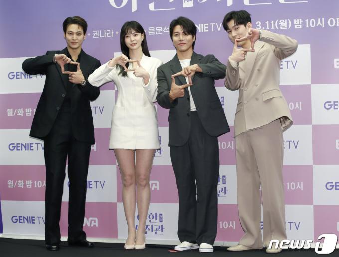 [사진] '야한 사진관'으로 놀러 오세요