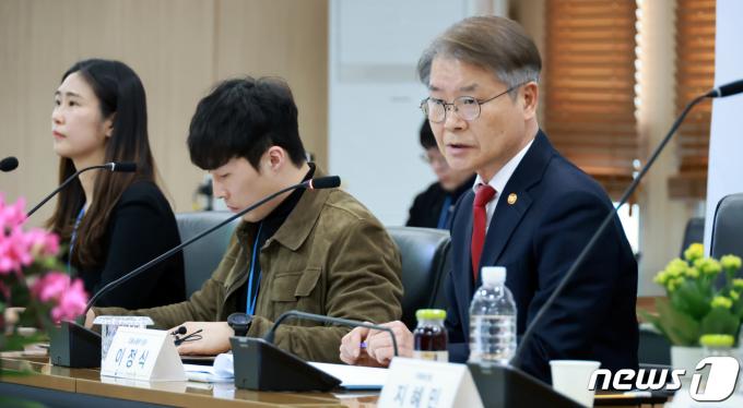 [사진] 이정식 노동부 장관, 디지털 고용서비스 혁신 간담회