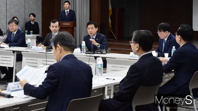 [머니S픽] 정부·금융투자업계, 서민·소상공인 298만명 '신용사면' 실시