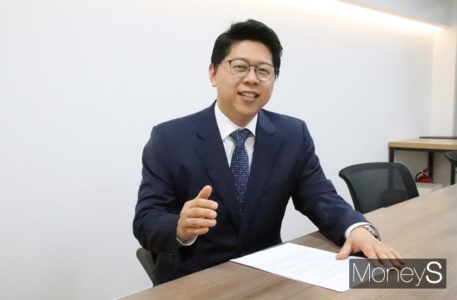 더불어민주당 경제 분야 비례대표 후보자로 선정된 서재헌 민주당 대구시당 청년위원장 '머니S'와 인터뷰를 하고 있다./사진=김덕엽 기자