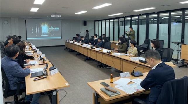 인천시가 13일 시청 회의실에서 '백령·대청 세계지질공원 인증을 위한 특별대책반' 회의를 개최하고 있다. 사진제공=인천시