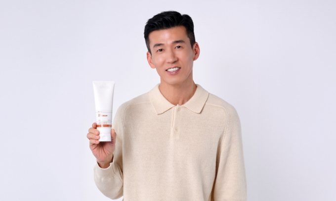 가수 션이 비건 화장품 브랜드 '타가'의 모델로 발탁돼 친환경 활동에 나선다. /사진=타가