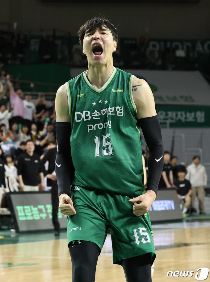 [사진] '우승을 향한 포효'
