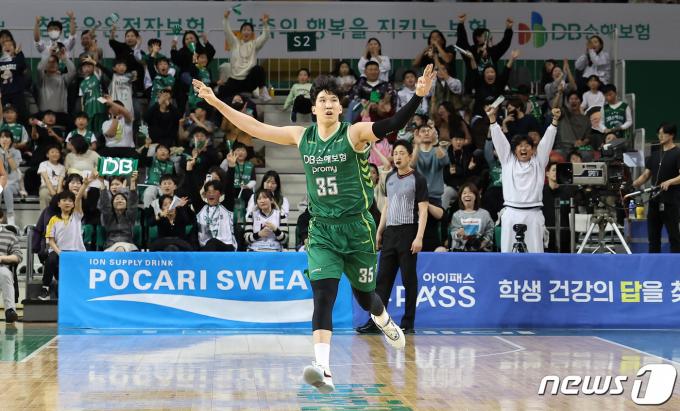 [사진] 서민수, '관중 열광시키는 클린샷'