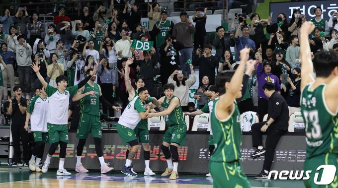 [사진] DB, 6년 만의 우승