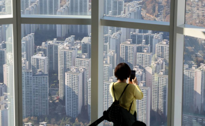 서울 아파트 매매가격 변동률이 -0.01%를 기록하며 지난 1월 둘째 주 이후 2달 만에 하락했다. 도봉·송파는 대단지 중소형 면적대 위주로 하향 조정됐고 양천·노원 등은 정비사업 예정단지 위주로 떨어졌다./사진=뉴스1