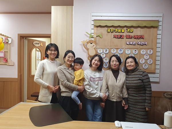  과천시 관내 가정어린이집 중 하나인 '에코팰리스어린이집'(관문로 143)이 경기도 공공형어린이집으로 운영되고 있다. 과천시에서 공공형 어린이집으로 운영되는 첫 사례이다. / 사진제공=과천시