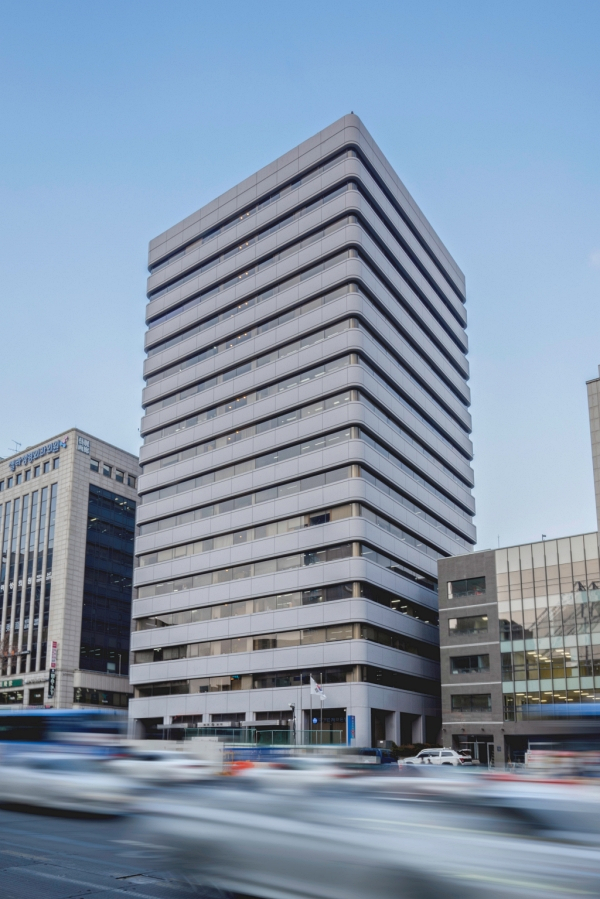 19일 고려아연의 정기 주총이 개최되는 서울 강남구 영풍빌딩 전경. / 사진=영풍그룹