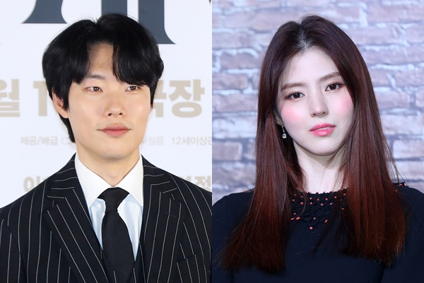 배우 류준열이 한소희와의 열애설에 대한 입장을 밝혔다. /사진=뉴시스