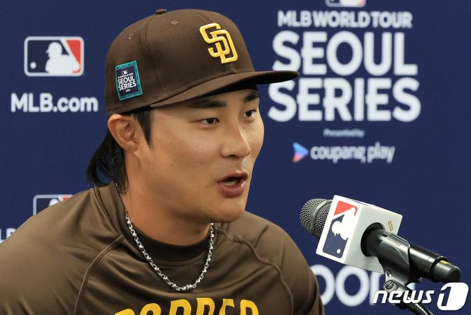 [사진] 김하성 '고국에서 메이저리그, 새로운 감회'