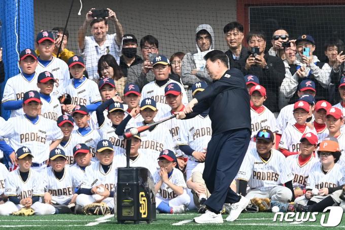 [사진] 윤석열 대통령 타격 시범