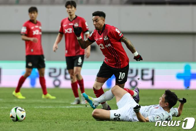 [사진] 린가드, 공격이다