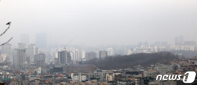 [사진] 봄철 미세먼지 습격