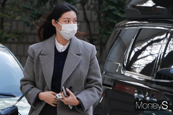 입시비리 혐의로 재판에 넘겨진 조국 전 법무부 장관의 자녀 조민씨의 1심 선고 결과에 관심이 모아진다. 사진은 조국 전 법무부장관의 딸 조민. /사진=임한별 기자