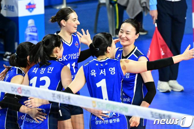 여자 프로배구 IBK기업은행이 최종전에서 승리를 거뒀다 (한국배구연맹 제공)