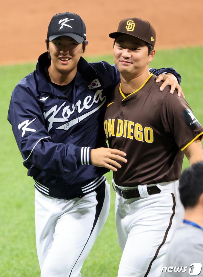 [사진] 이의리, 우석이형 파드리스에서 성공하세요!