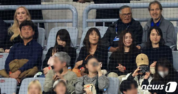 [사진] 고척돔을 찾은 오타니 가족