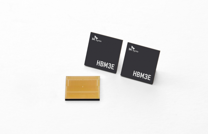 SK하이닉스가 HBM3E(사진)을 세계 최초로 양산했다. /사진=SK하이닉스 제공