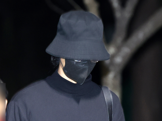집단 성폭행 혐의로 실형에 처해졌던 가수 정준영(35)이 19일 오전 전남 목포교도소에서 형기를 마치고 출소했다. /사진=뉴스1