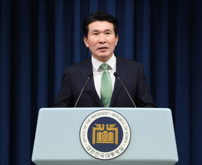 황상문 대통령실 시민사회수석이 19일 국무회의에 외부일정으로 불참했다. 사진은 황 수석이 지난 1월22일 서울 용산 대통령실 청사에서 진실·화해를위한과거사정리위원회 관련 브리핑을 하는 모습. /사진=뉴시스