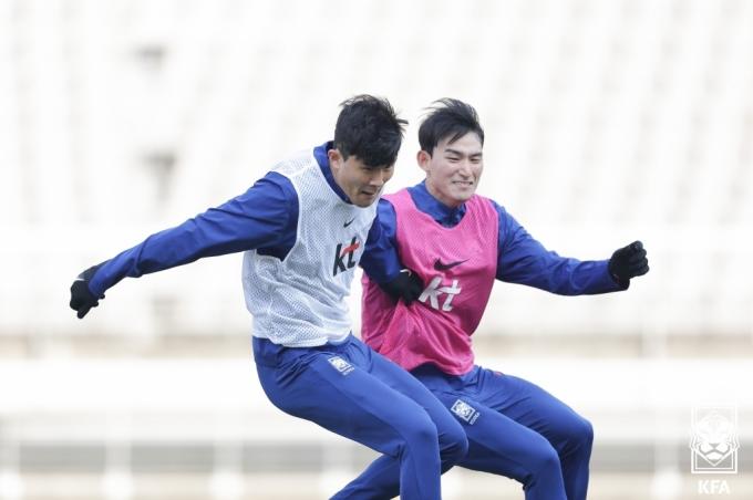 [사진] 훈련하는 김민재·조유민