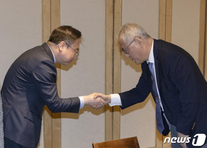 [사진] 국립대학병원장 만난 조규홍 장관