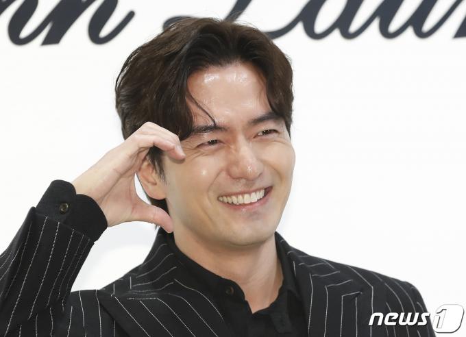 [사진] 이진욱, 여심 사냥꾼