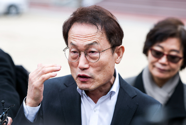서울시교육청이 간담회를 열고 유보통합 추진에 대한 현장 의견을 수렴한다. 사진은 지난 5일 늘봄학교 현장점검에 나선 조희연 서울시교육감. /사진=뉴시스
