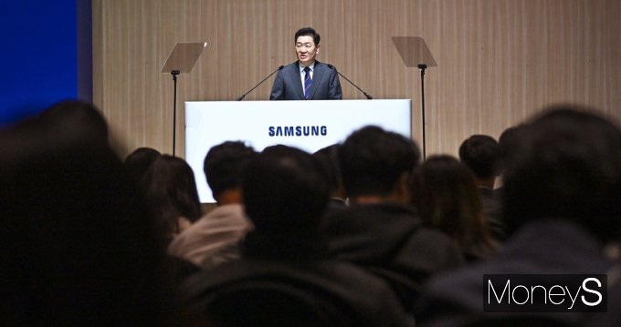 삼성전자가 지난 20일 경기 수원시 수원컨벤션센터에서 제55기 정기 주주총회를 진행했다. 사진은 한종희 삼성전자 부회장. /사진=임한별 기자