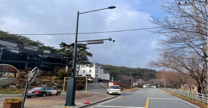                                          범죄사각지대 해소를 위해 설치된 스마트폴/전남도