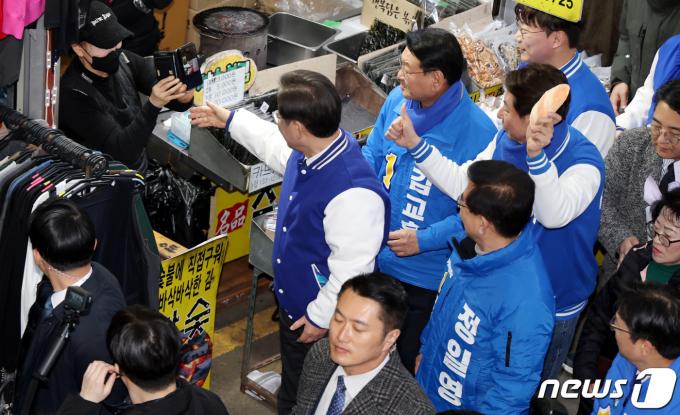 [사진] 인천 찾은 이재명 대표
