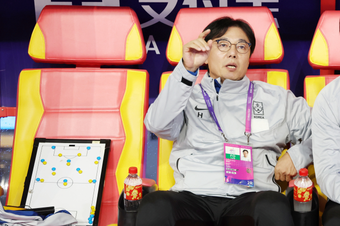 한국이 파리 올림픽 본선에 진출하면 프랑스와 아르헨티나 등 강호를 피할 수 있게 됐다. 사진은 황선홍 올림픽대표팀 감독. /사진= 뉴스1