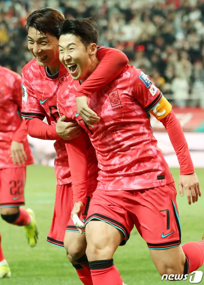 [사진] '해결사 손흥민'