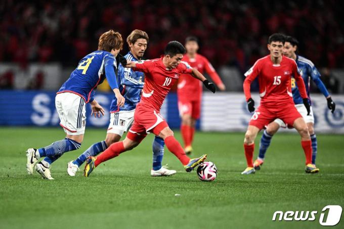 일본과 북한이 치열한 승부 끝에 1-0으로 이겼다. ⓒ AFP=뉴스1