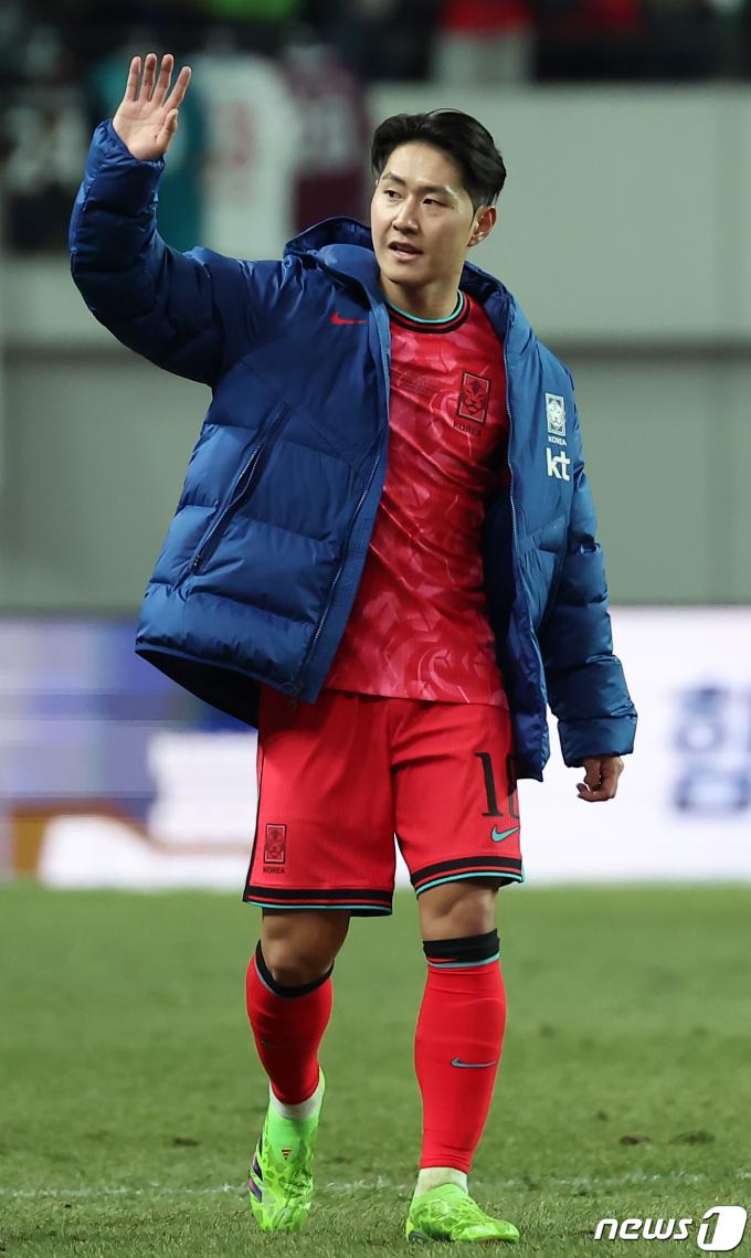 [사진] 이강인 '팬들 고마워요'