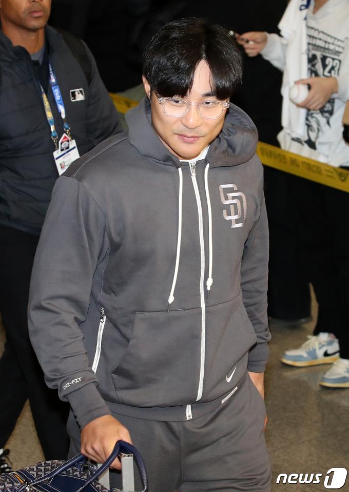 [사진] 출국하는 김하성 '감사합니다'