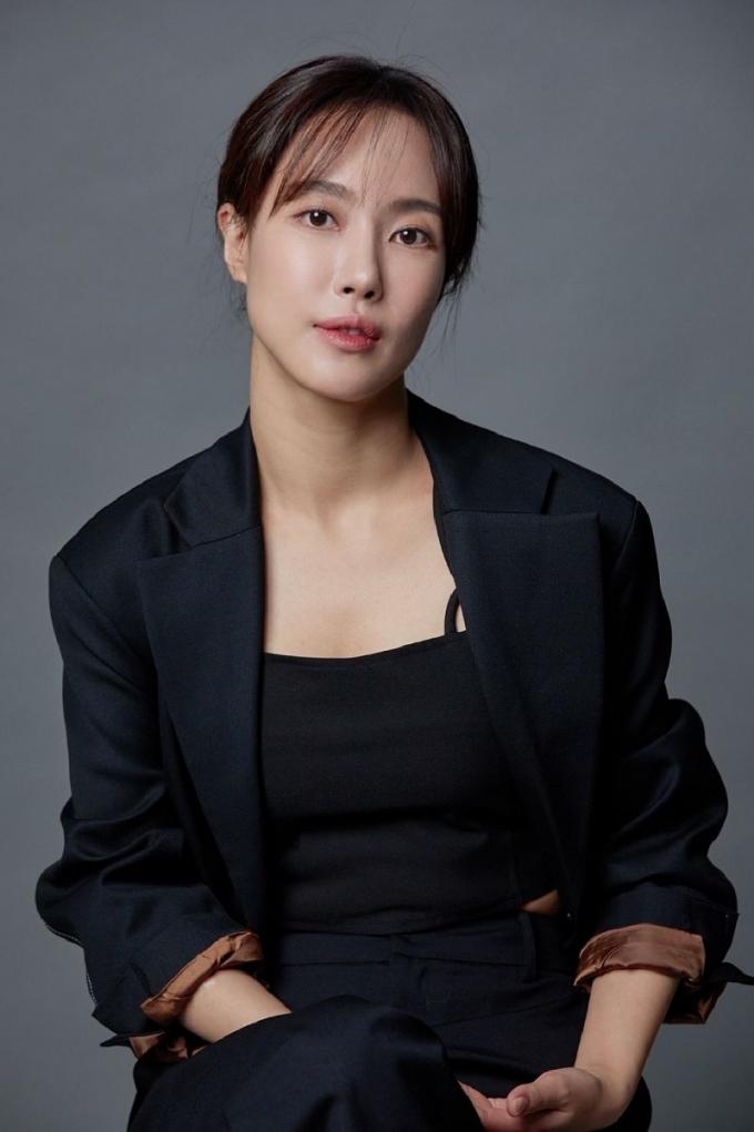 김윤서 제공