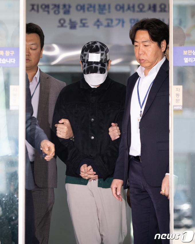 [사진] 영장심사 앞둔 '이선균 수사기록 유출' 혐의 경찰관