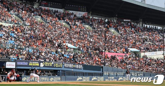[사진] KBO리그 개막, 900만 관중을 향해