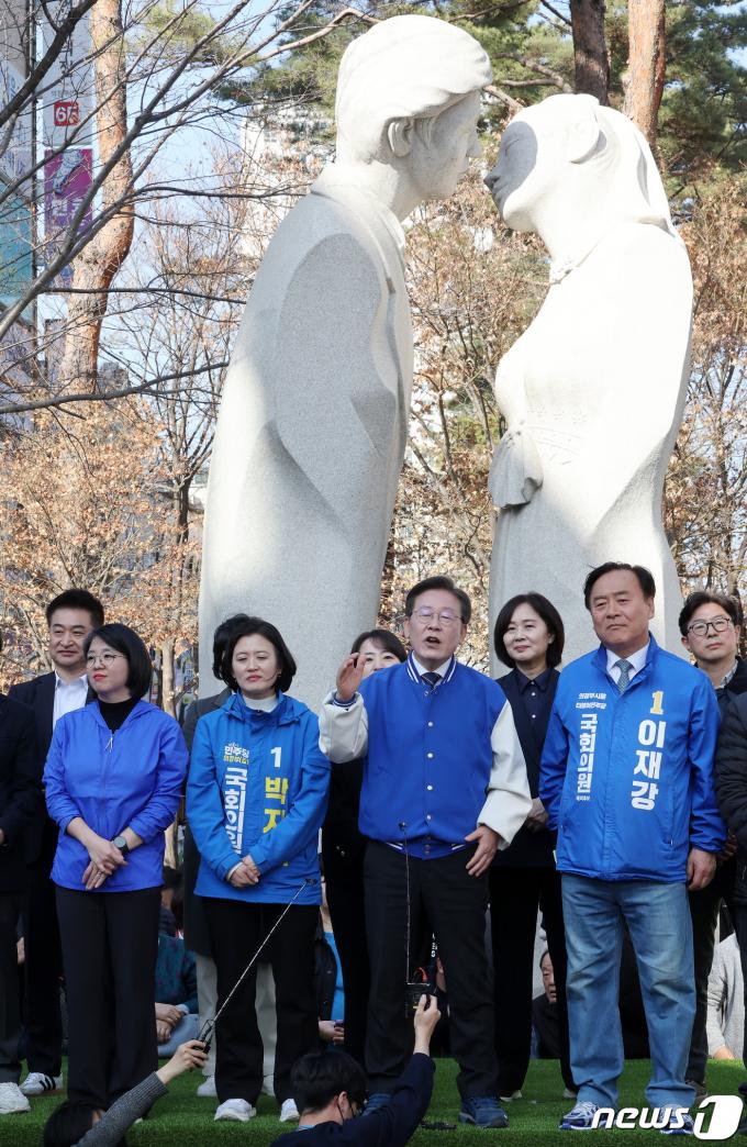 [사진] 의정부 지역 후보 지원 나선 이재명 대표