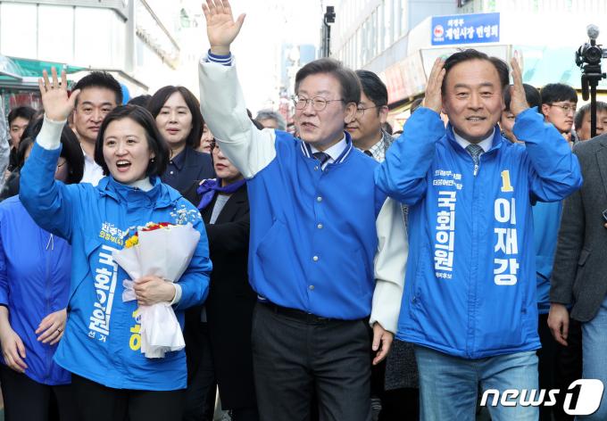 [사진] 박지혜·이재강 후보 지원 나선 이재명 대표